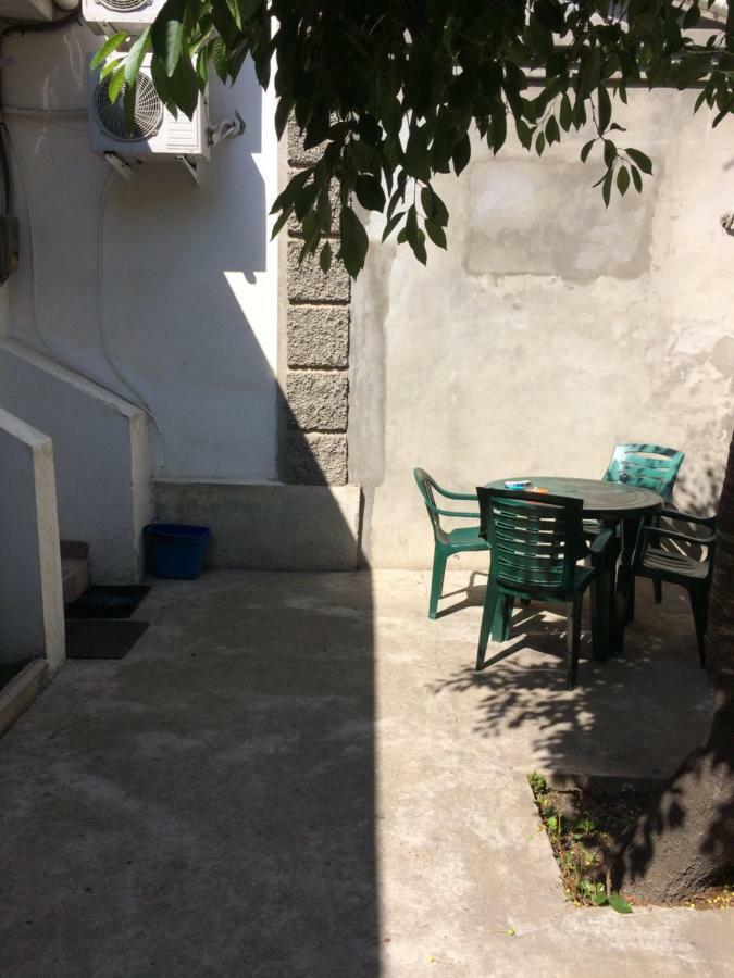 Room In The Guest House Odessa Exterior photo